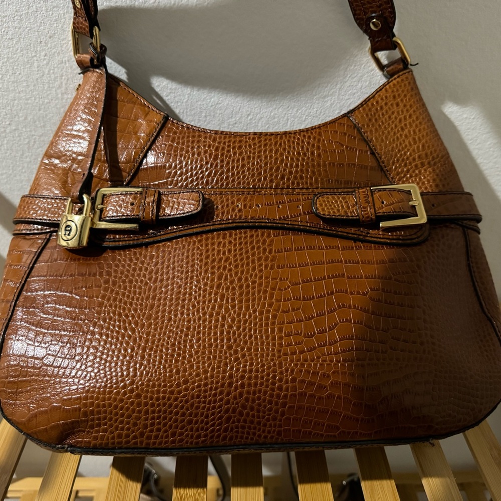 Vintage Etienne Aigner bag - Picture 5 of 5